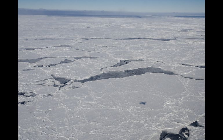 El deshielo del océano Ártico desde el año 2000 es una de las consecuencias del cambio climático. ARCHIVO /