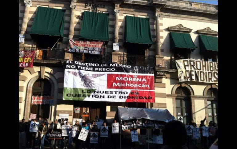 Se registran ligeras movilizaciones de manifestantes en contra de la legislación. TOMADA DE @viri_ku  /