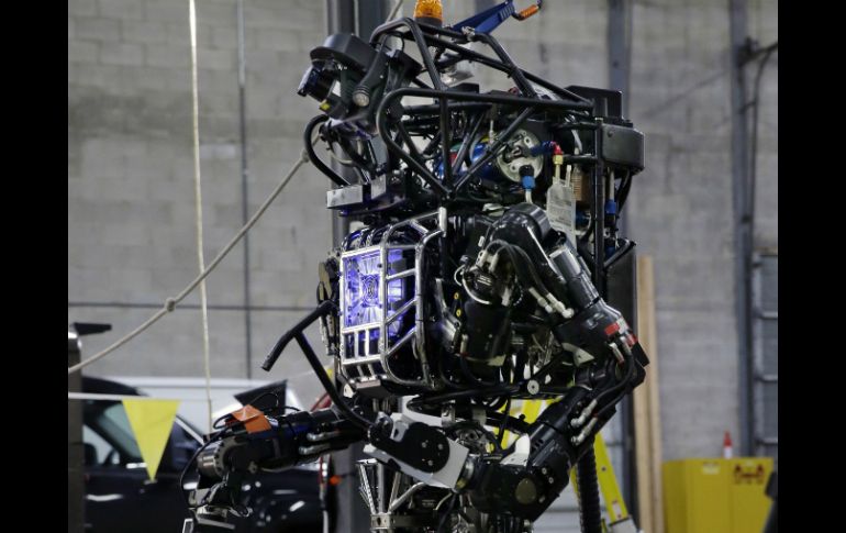 Imagen de uno de los robots que estarán dentro de la competencia. AP /