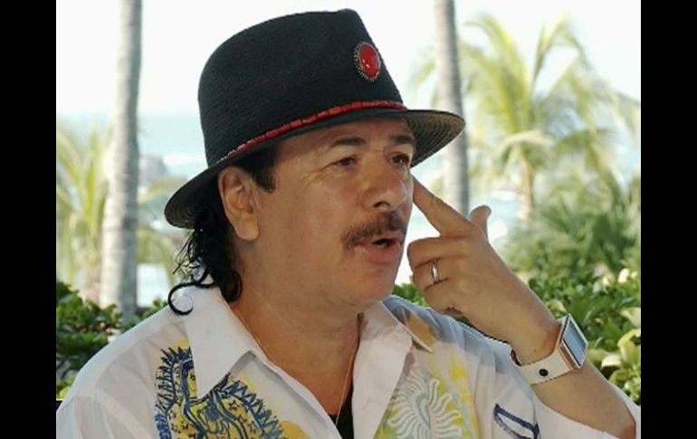 Carlos Santana, en una entrevista en la que habla de su nuevo álbum 'Corazón' (Sony Music). ARCHIVO /