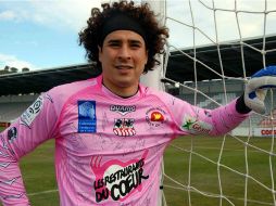 Ochoa es el segundo portero más goleado de la liga francesa, al permitir 34 goles en 19 partidos.  /