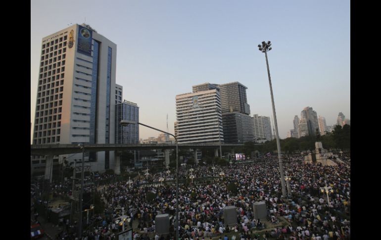 Los manifestantes rechazan los comicios y exigen que se reforme el sistema político del país. AP /