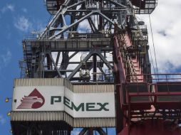 Economistas no ven viable dejar en manos de privados la rectoría tanto de PEMEX como de la CFE. ARCHIVO /