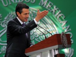 Enrique Peña Nieto desea éxito y felicidad a todas las familias mexicanas. ARCHIVO /