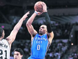 Westbrook estará ausente, por lo menos, hasta el Juego de Estrellas, el cual se disputará el 15 de febrero de 2014 en Nueva Orleáns. AP /