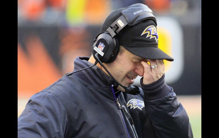 Esta es la primera temporada en la era John Harbaugh que los Cuervos no califican a postemporada. AP /