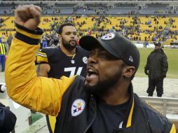 El entrenador Mike Tomlin logró levantar a los Acereros y ahora están a la espera de poder pasar a playoffs. AP /