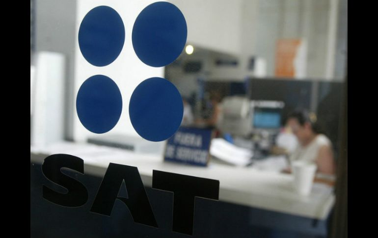 En una resolución, expedirá por el SAT, Hacienda detalla las disposiciones en dos libros y anexos. ARCHIVO /