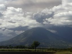 Estiman que la nube de ceniza se habría disipado completamente en el territorio. EFE /