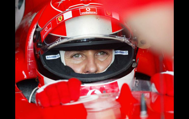 Los médicos que atienden a Michael Schumacher señalan que no pueden prever la evolución del paciente y que aún queda 'camino por andar'  /