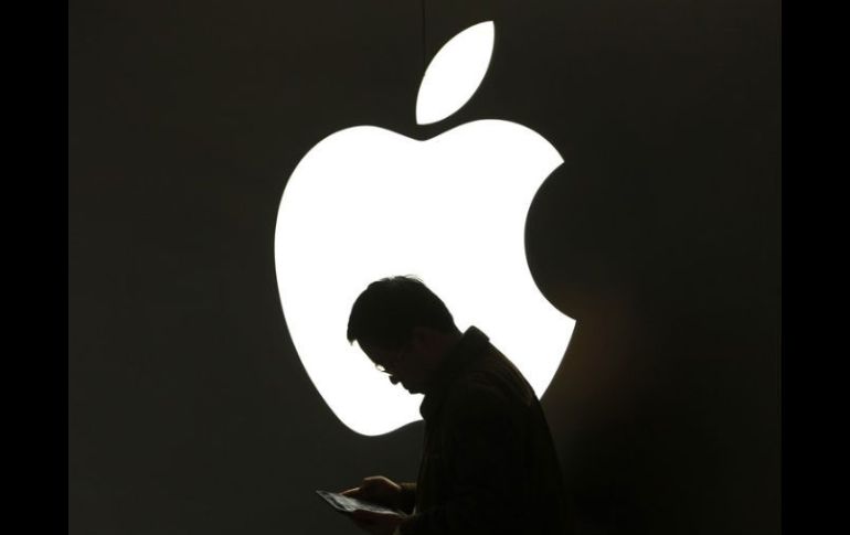 Apple expresó este mes en documentos presentados al tribunal que la orden de la jueza era anticonstitucional. ARCHIVO /