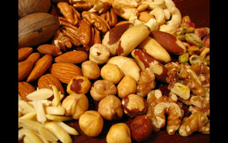 Las nueces, las semillas y los granos son algunos de los alimentos que contienen vitamina E. ESPECIAL /