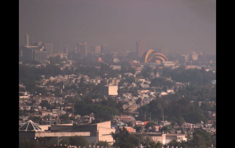 En promedio, en un día de cada tres la calidad del aire es mala en la Zona Metropolitana de Guadalajara. ARCHIVO /