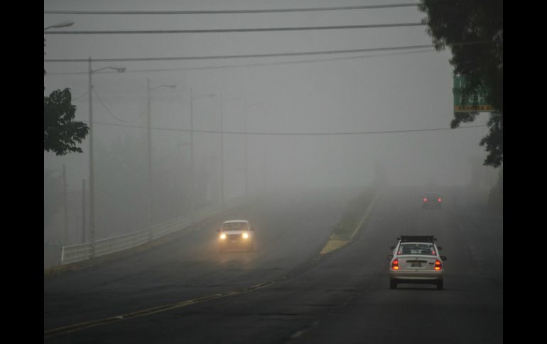 La alta densidad de neblina ha obligado a cerrar la autopista al menos en tres ocasiones en últimos días. ARCHIVO /