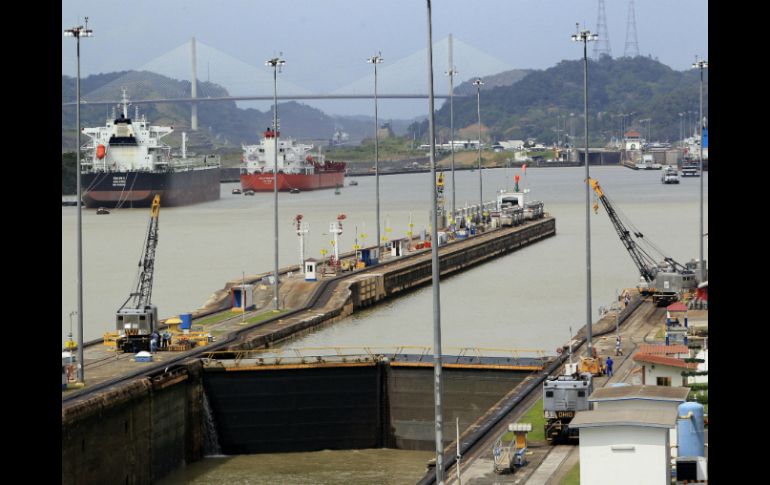 Vista general de la esclusa de Miraflores en el Canal de Panamá. EFE /