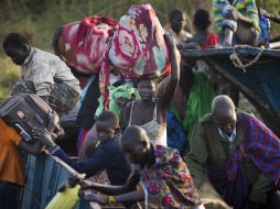 Miles de familias han estado huyendo a Awerial, una región cercana al río Nilo. AP /