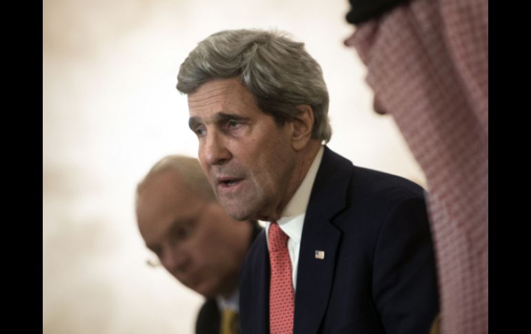 Kerry hizo sus declaraciones al partir de Jerusalén con destino a Jordania y Arabia Saudí. AP /
