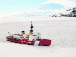 El ''Polar Star'' necesitará una semana para arribar a la Commonwealth  Bay, donde están varados los navíos. EFE /