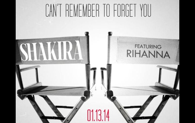 Shakira publicó en su facebook una imagen de dos sillas con el mensaje '¿Están listos? ¡El 13 de enero se acerca!'. ESPECIAL /