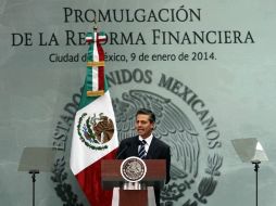 El Presidente Enrique Peña Nieto promulgó la reforma financiera en la residencia oficial de Los Pinos. NTX /