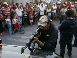 Grupos armados se atrincheran en la región de Tierra Caliente ante la llegada de autodefensas. EFE /