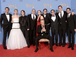 'American Hustle' se lleva el galardón a Mejor Comedia, en la imagen el elenco de la película. AFP /