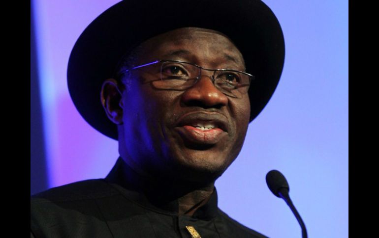 El presidente Goodluck Jonathan aprueba la ley luego de ser avalada por las cámara de Diputados y Senadores. ARCHIVO /