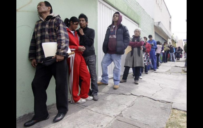 El retraso se ha registrado en los últimos días en los módulos de Atención Ciudadana y que afecta a 782 mil ciudadanos. ARCHIVO /