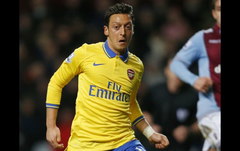 Varios jugadores del club Merengue resintieron la ausencia de Özil en la cancha. AP /