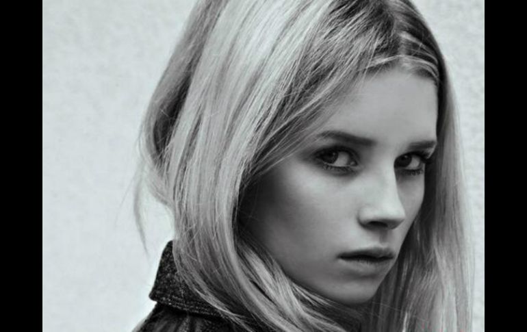 El nombre real de la nueva modelo es Charlotte y ya tiene algo de popularidad en las redes sociales. Foto: @LottieMoss. ESPECIAL /