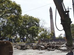 Sobre la avenida Chapultpec se realizan obras de repavimentación y los trabajos afectan la ruta de la vía. ARCHIVO /