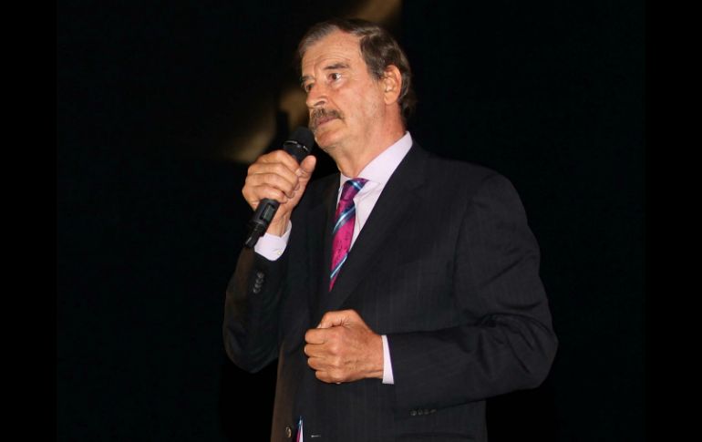 Vicente Fox afirma que en la administración anterior se hicieron muchos compromisos, pero la solución nunca llegó. ARCHIVO /