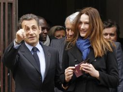 Nicolas Sarkozy se divorció de su mujer Cecilia y poco después se casó con  la exmodelo. ARCHIVO /