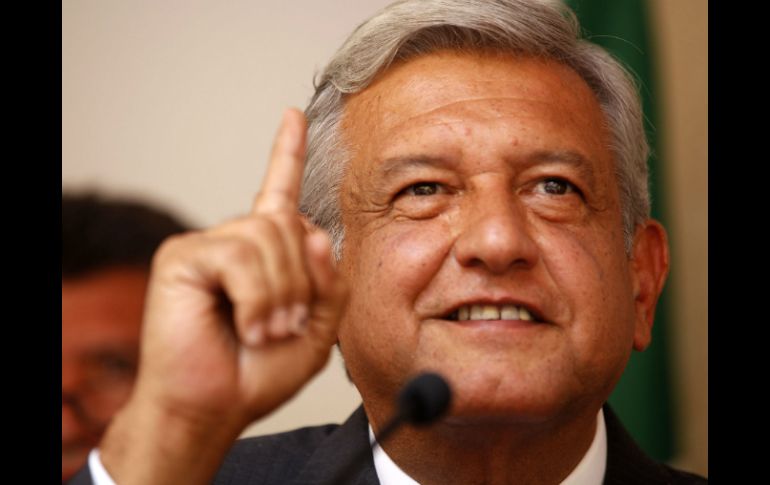 López Obrador asegura que Morena será la primera fuerza política en el 2015 'porque la gente quiere un cambio verdadero'. ARCHIVO /