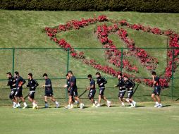 El equipo titular sostuvo una charla con el cuerpo técnico encabezado por Tomás Boy.  /