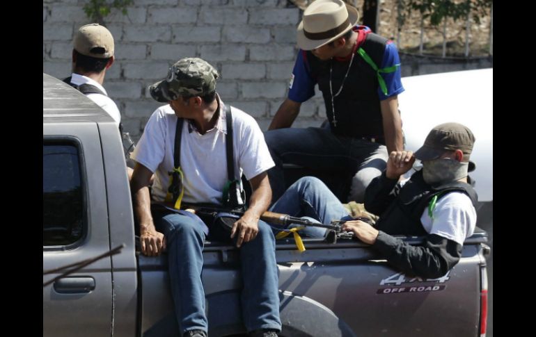 Murillo Karam Destaca que los enfrentamientos entre templarios y autodefensas ya no se dan a diario. EFE /