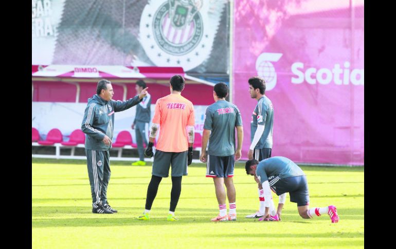 José Luis Real trabajó con un nuevo mediocampo en la semana previa al enfrentamiento ante Atlante.  /