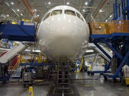 Hasta la fecha, Boeing ha integrado 115 mil 787 aviones a 16 clientes y cuenta con mil 30 pedidos para 60 clientes. ARCHIVO /