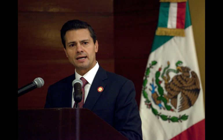 Peña Nieto propone un diseño para plantear acciones como punto de arranque para grandes logros. EFE /