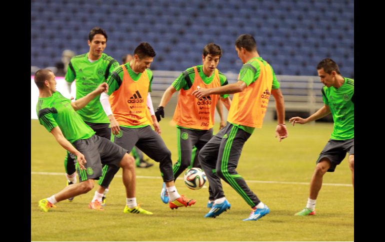 La Selección Mexicana reconoció la cancha del Alamodome, donde no juega desde finales de 2004. NTX /