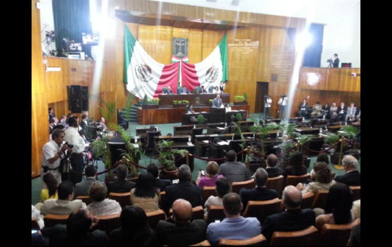 Diputados del Congreso de Morelos, antes del informe del gobernador Graco Ramírez. Foto: @gracoramirez. ESPECIAL /