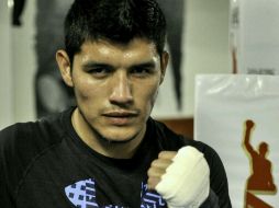 Óscar González ganó los campeonatos mundial juvenil y USNBC peso supergallo del Consejo Mundial de Boxeo. ESPECIAL /