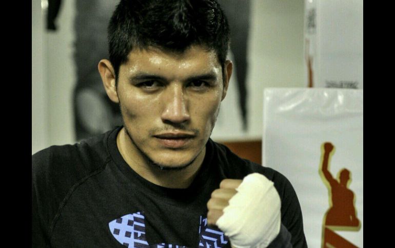 Óscar González ganó los campeonatos mundial juvenil y USNBC peso supergallo del Consejo Mundial de Boxeo. ESPECIAL /