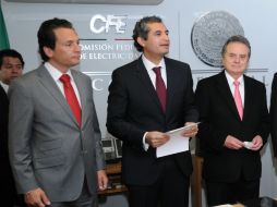 En la foto: Emilio Lozoya (i), director de Pemex, Enrique Ochoa (c), director de CFE y Pedro Joaquín Coldwell (d). NTX /