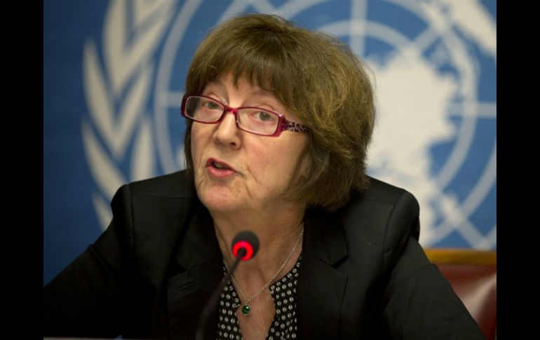 Kirsten Sandberg, presidente de derechos del niño en la ONU, habla durante una conferencia de prensa. AP /