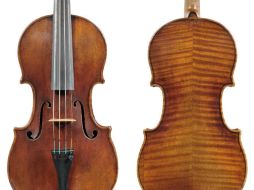 El violín, fabricado en 1715 en Italia, había sido cedido a Frank Almond, el violinista primero y solista en la Orquesta de Milwaukee. AP /