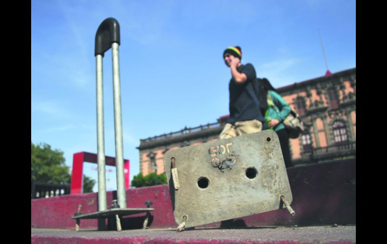 Es evidente la falta de mantenimiento de los ciclopuertos ubicados en el Centro Histórico de Guadalajara.  /