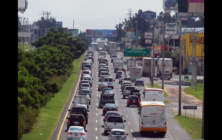 Las revisiones se realizan sobre la carretera a Chapala, en Periférico, avenidas Patria, Lázaro Cárdenas y 8 de Julio, entre otras. ARCHIVO /