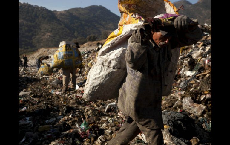 El Ayuntamiento buscará utilizar la basura para otros fines como la generación de energía. ARCHIVO /