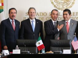 El embajador de EU en México se reúne con los coordinadores y el presidente de la Cámara de Senadores. SUN /